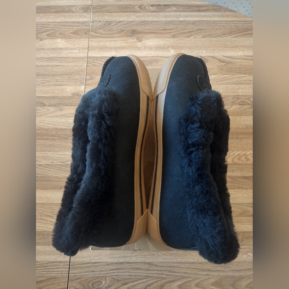 UGG Australia Women's Rylan Black Slippers Size 7 - Picture 6 of 9